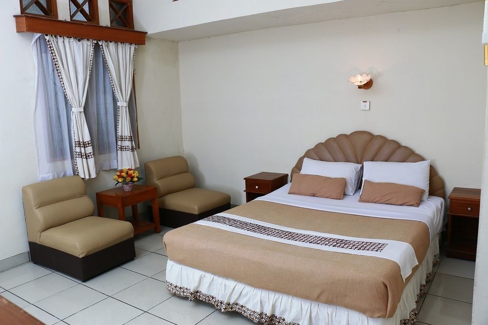 Mataram Hotel Yogyakarta Exterior foto